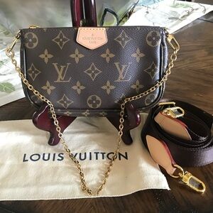 Mint Louis Vuitton Small Multi Pochette Accessories w/ Crossbody Strap
